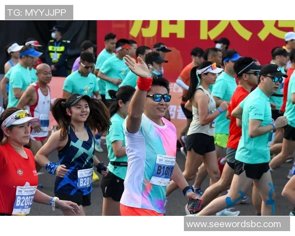 深圳城市马拉松评析：极限运动队展现非凡实力与团队精神